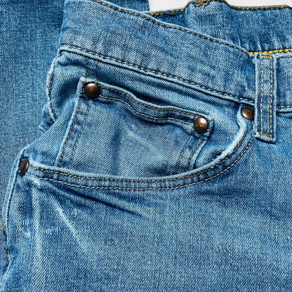 Wrangler Men's 32x30 Light Wash Athletic Fit Straight Leg Denim Jeans - Picture 4 of 16